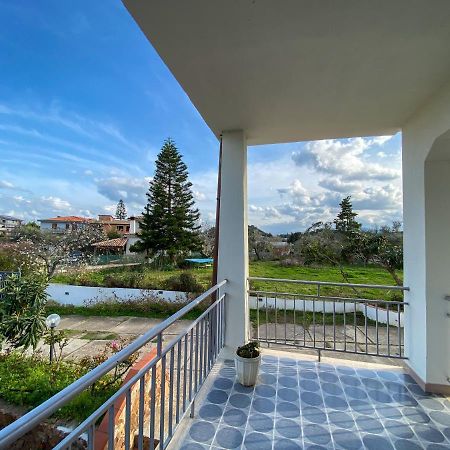 לוצוראי Villa Gladyr מראה חיצוני תמונה