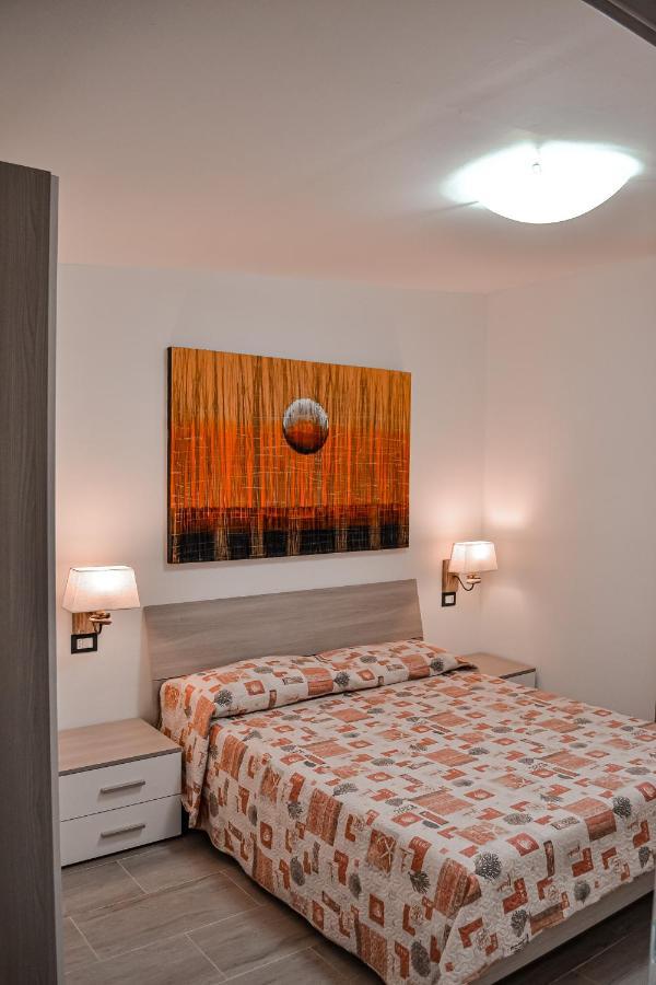 לוצוראי Villa Gladyr מראה חיצוני תמונה