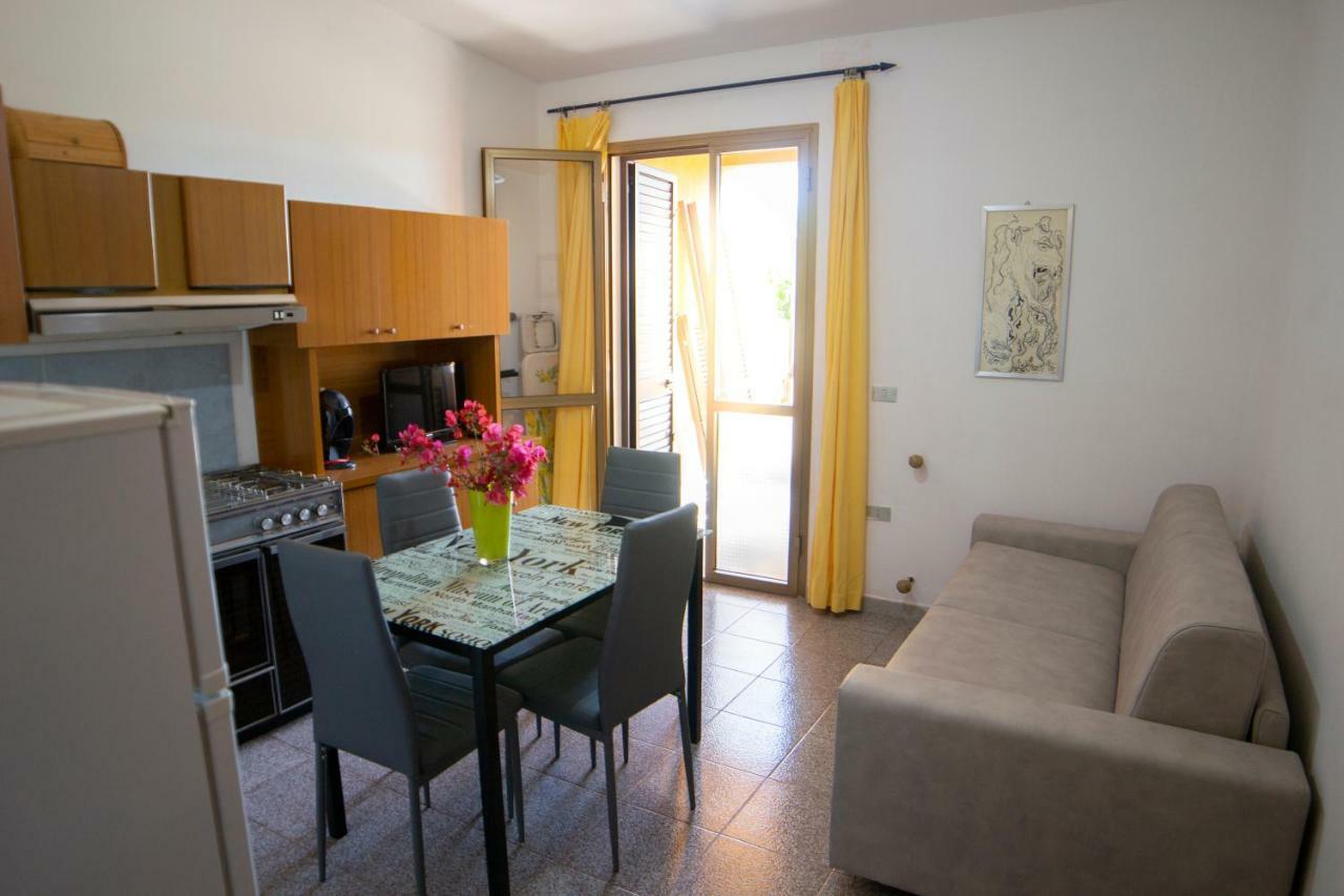 לוצוראי Villa Gladyr מראה חיצוני תמונה